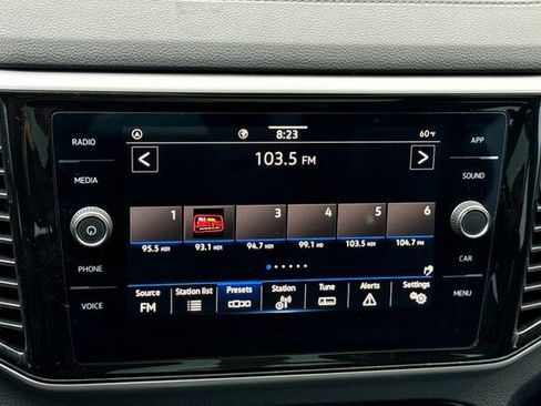 Certified 2023 Volkswagen Atlas Cross Sport SE w/ Panoramic Sunroof Package image 18