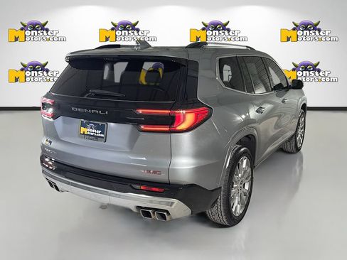 Used 2025 GMC Acadia Denali w/ Super Cruise Package FWD image 5