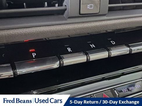 Used 2022 Lincoln Corsair AWD w/ Premium Package image 24