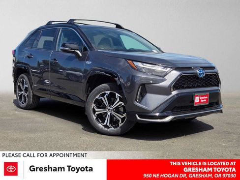 Used 2022 Toyota RAV4 XSE w/ Weather Package AWD/4WD image 1