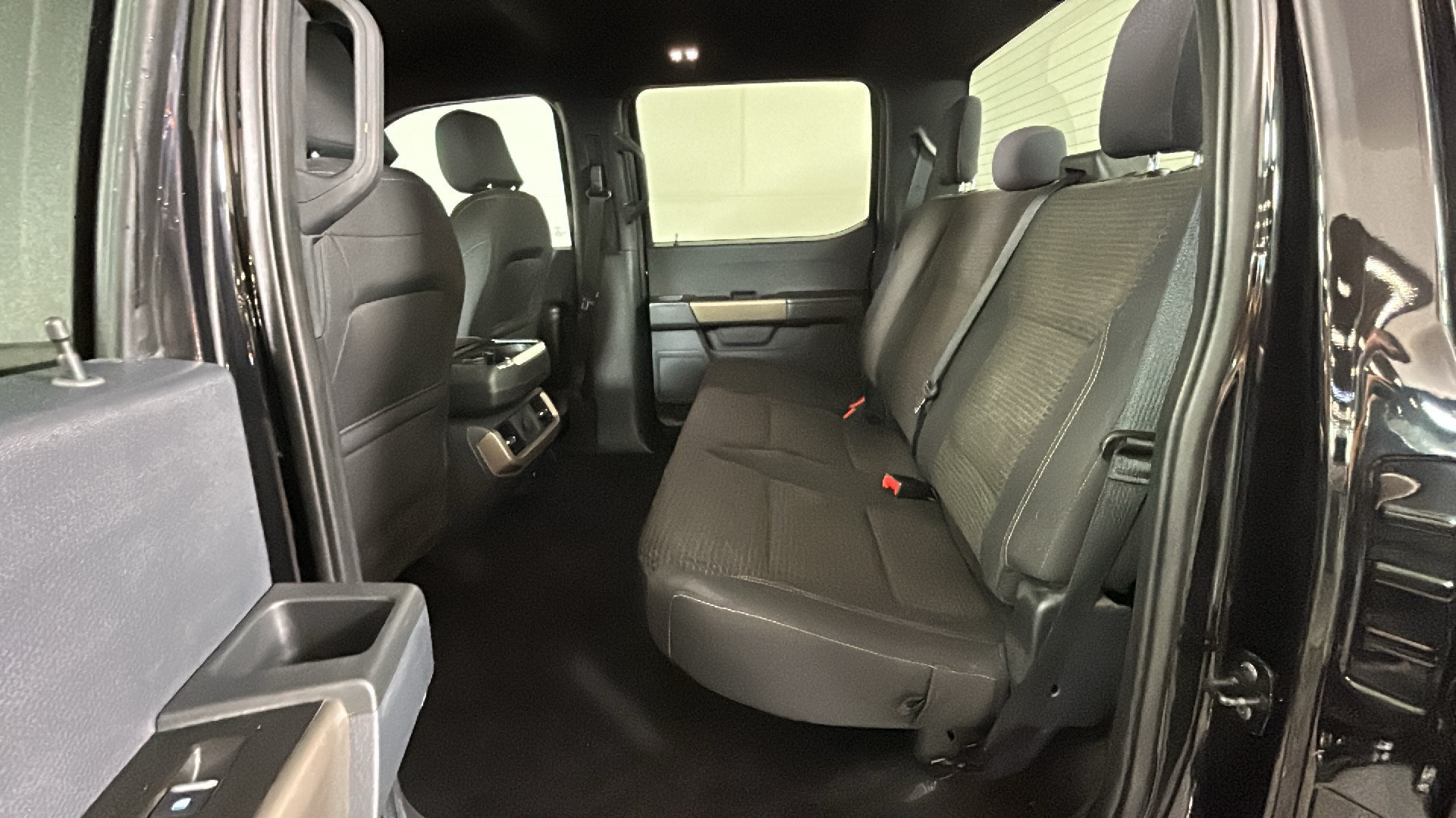 Used 2024 Ford F150 STX w/ Equipment Group 201A FX4 AWD/4WD image 31