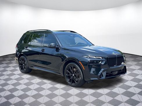 Certified 2024 BMW X7 xDrive40i w/ M Sport Package AWD/4WD image 7