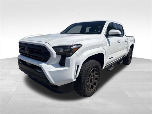 Certified 2026 Toyota Tacoma SR5 AWD/4WD image 1