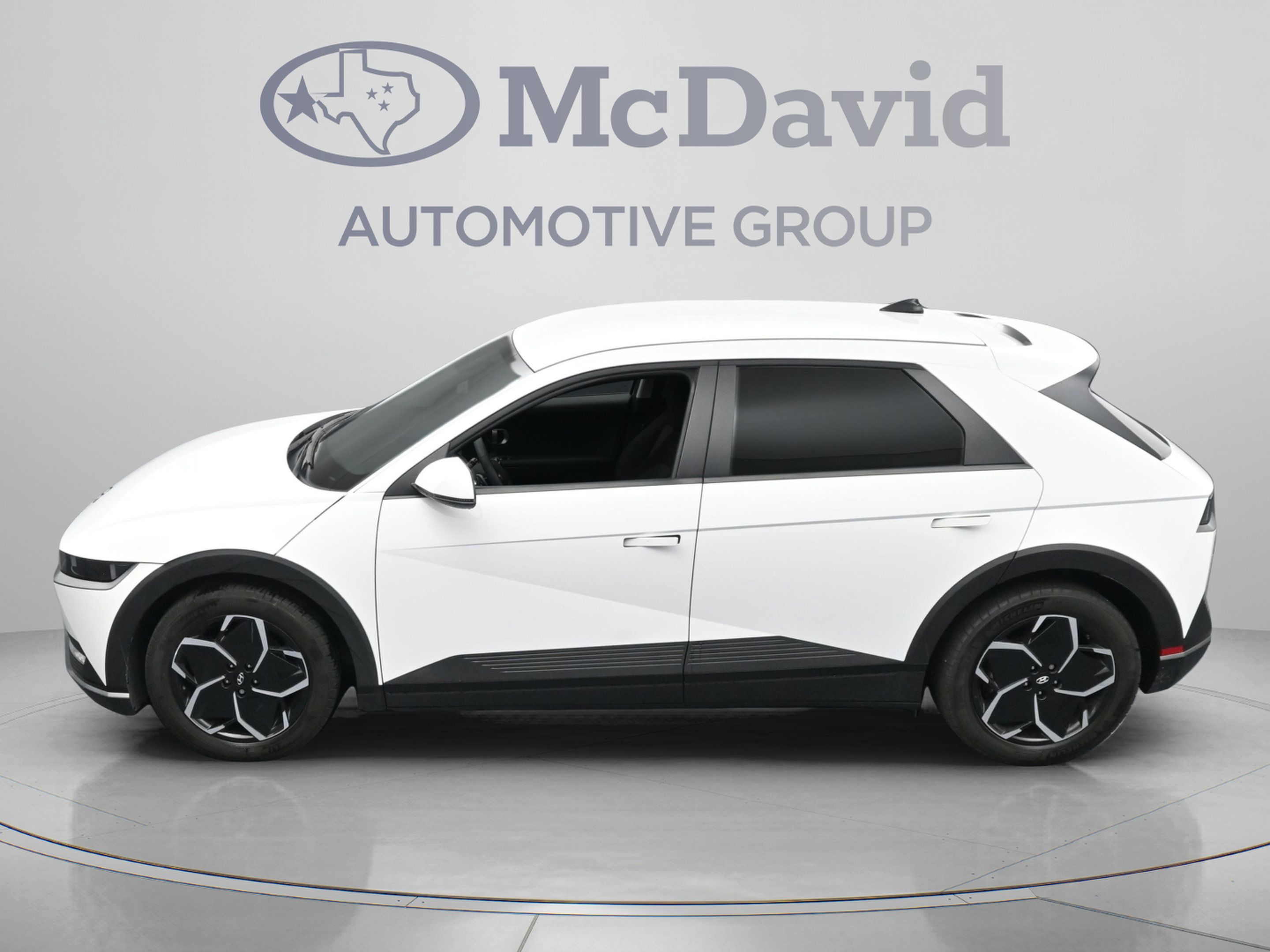 Used 2024 Hyundai Ioniq 5 SEL RWD image 35