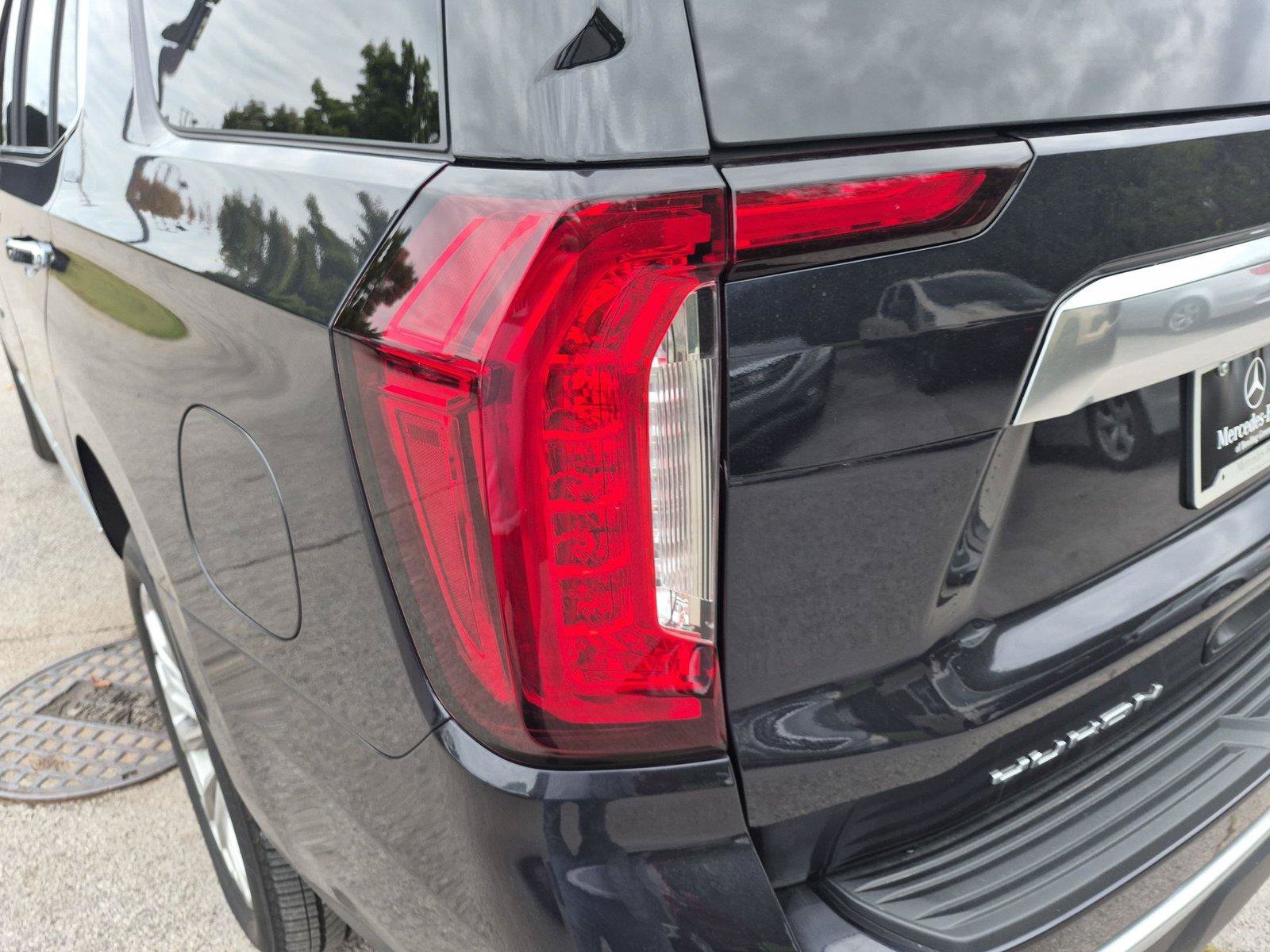 Used 2024 GMC Yukon Denali AWD/4WD image 11