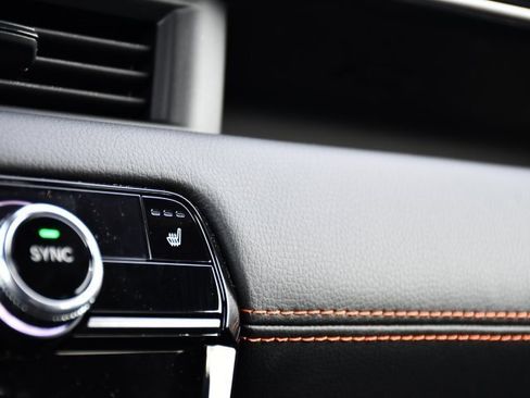 New 2025 Honda Pilot TrailSport image 16