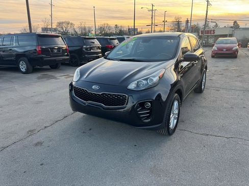 Used 2017 Kia Sportage LX AWD/4WD image 7
