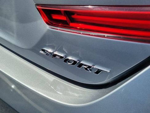 Used 2021 Honda Accord Sport image 5
