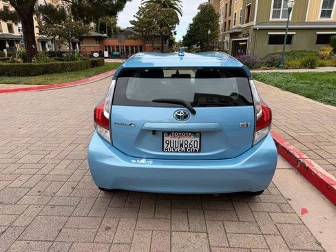 Used 2016 Toyota Prius C Two FWD image 7