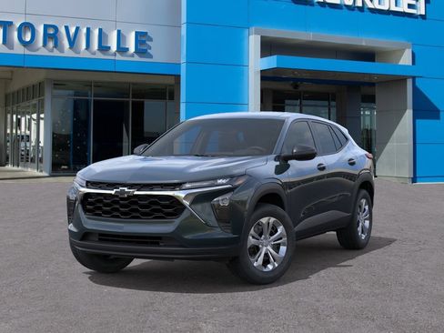 New 2026 Chevrolet Trax LS FWD image 6
