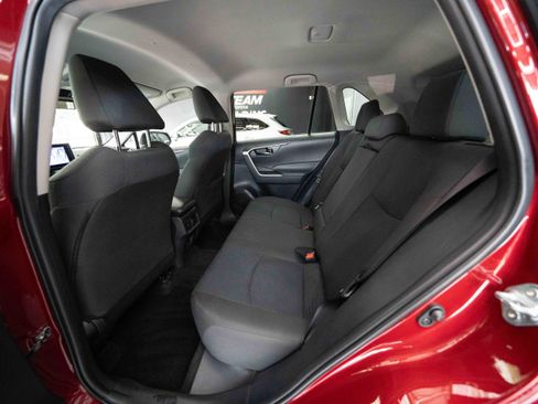 Used 2024 Toyota RAV4 LE AWD/4WD image 23
