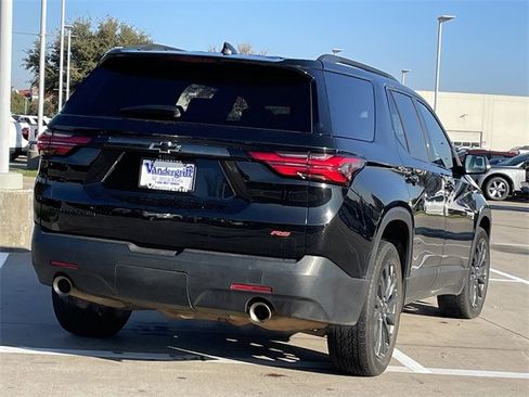 Used 2023 Chevrolet Traverse RS image 4