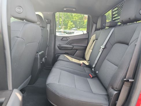 Used 2023 Chevrolet Colorado W/T w/ Advanced Trailering Package AWD/4WD image 10