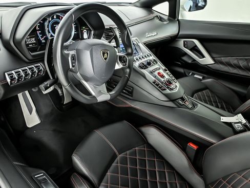Used 2017 Lamborghini Aventador LP 700-4 AWD/4WD image 17