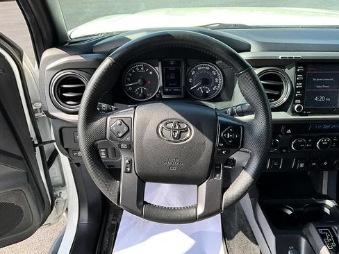 Used 2023 Toyota Tacoma TRD Off-Road AWD/4WD image 31