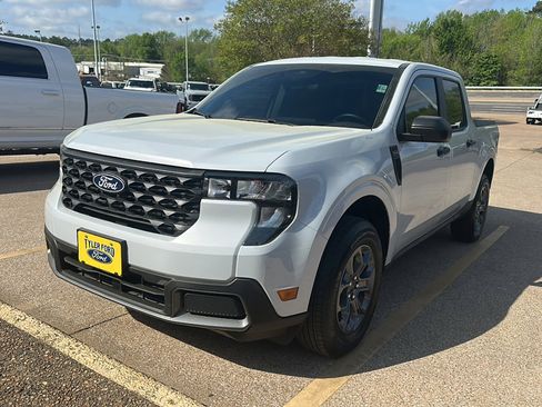 Used 2025 Ford Maverick XLT w/ 4K Tow Package AWD/4WD image 3