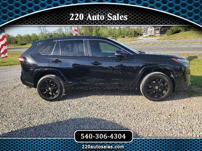 Used 2022 Toyota RAV4 SE w/ SE Grade Weather Package