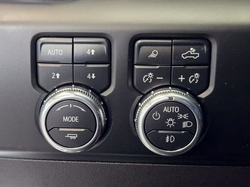 Used 2023 GMC Sierra 1500 AT4 w/ AT4 Premium Package AWD/4WD image 22