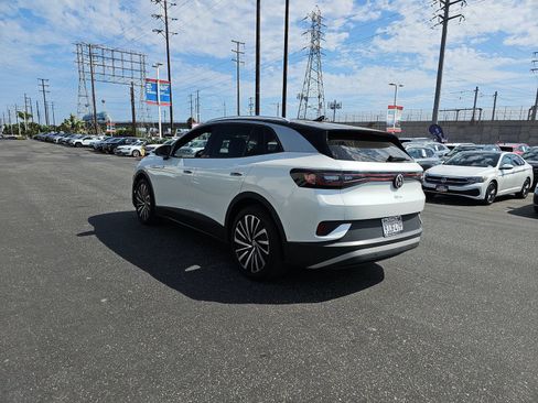 Used 2023 Volkswagen ID.4 Pro S Plus RWD image 7