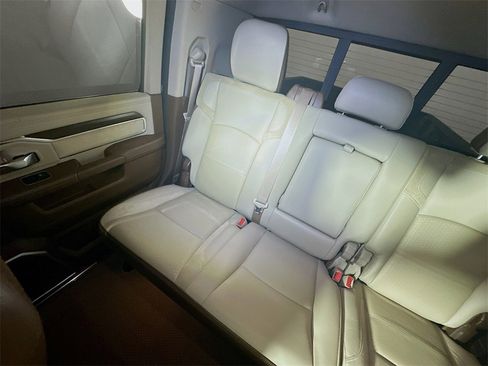 Used 2022 RAM 3500 Laramie image 12