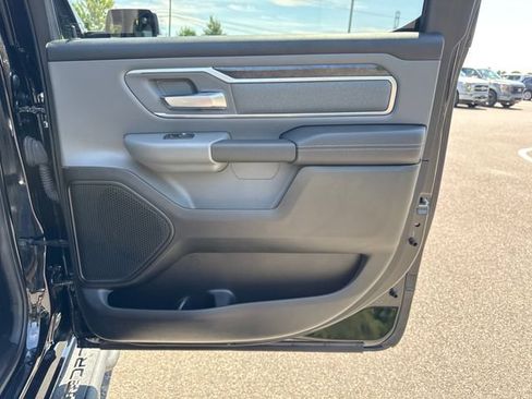 Used 2022 RAM 1500 Big Horn AWD/4WD image 16