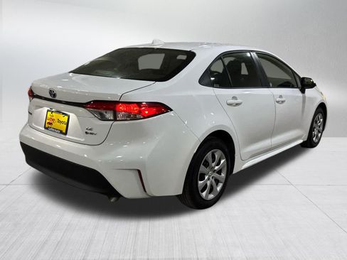 Certified 2025 Toyota Corolla LE FWD image 6