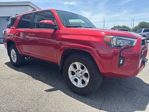 Used 2024 Toyota 4Runner SR5 RWD image 3