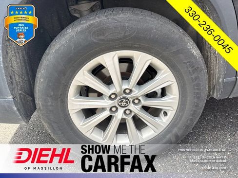 Used 2025 Toyota Grand Highlander AWD image 7