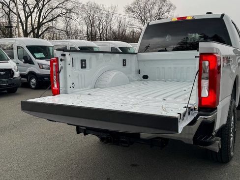 Used 2024 Ford F250 XLT w/ FX4 Off-Road Package image 20