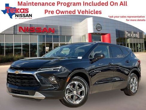 Used 2025 Chevrolet Blazer LT image 1