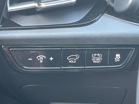 New 2026 Kia Niro EX FWD image 21