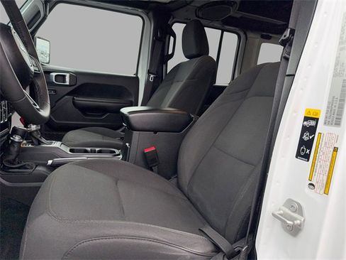 Used 2023 Jeep Wrangler Unlimited w/ Sun & Screen Package image 10