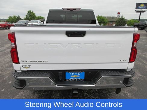 Used 2023 Chevrolet Silverado 3500 LTZ AWD/4WD image 4