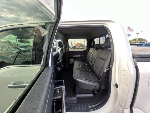 Used 2022 Ford F150 Lariat w/ Equipment Group 502A High AWD/4WD image 8