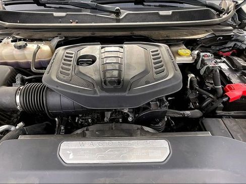 Used 2024 Jeep Wagoneer L Series II w/ Flexible Seating Group image 21