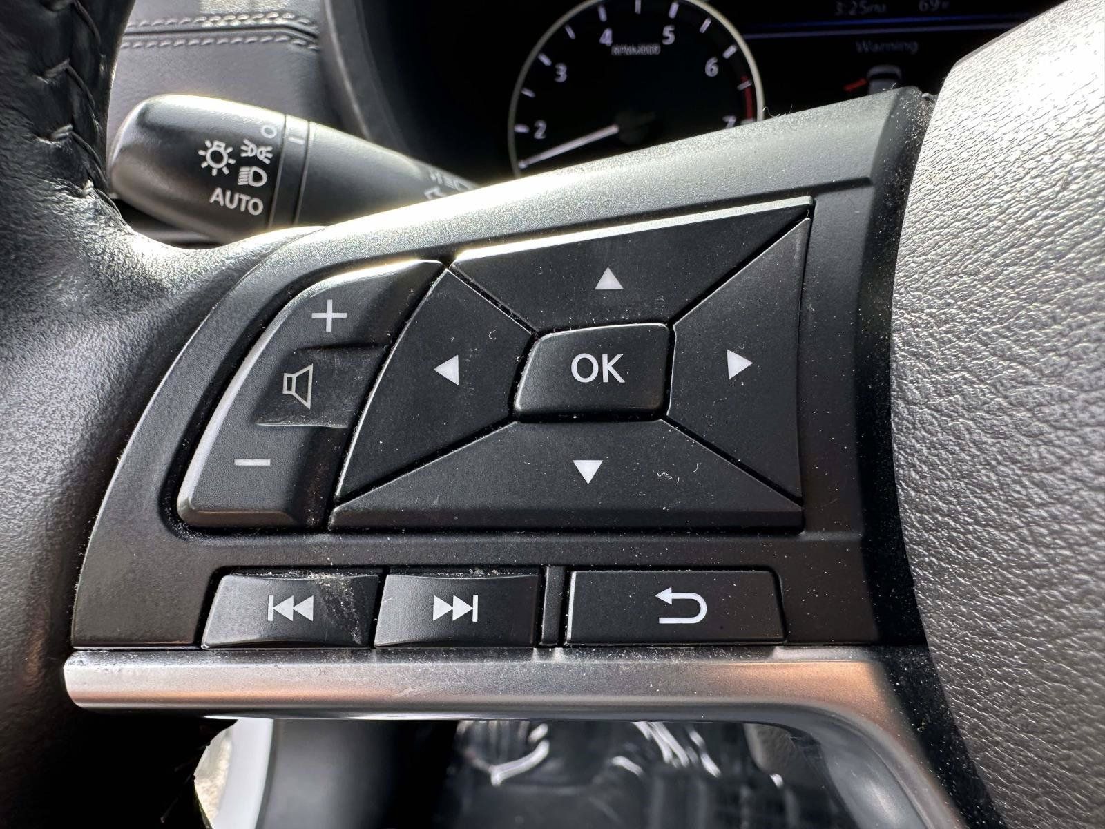 Certified 2023 Nissan Sentra SV w/ All-Weather Package FWD image 27