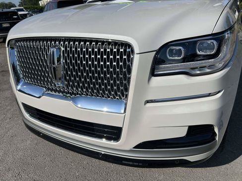 Used 2024 Lincoln Navigator Reserve AWD/4WD image 10