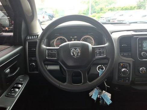Certified 2018 RAM 1500 Express w/ Express Value Package AWD/4WD image 18
