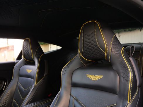 Used 2023 Aston Martin DBS Coupe RWD image 5