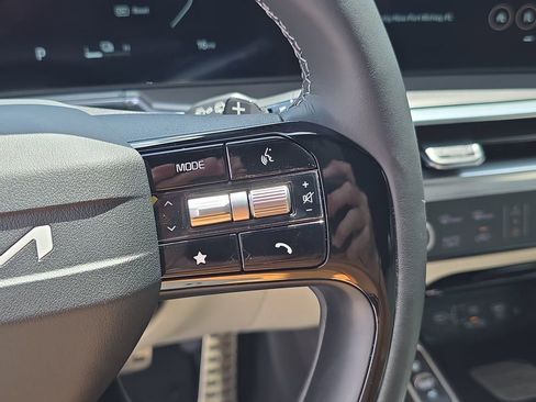 New 2026 Kia Sorento SX Prestige image 32