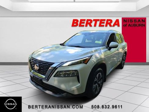 Used 2023 Nissan Rogue SV w/ SV Premium B Package AWD/4WD image 5