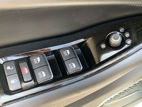 Used 2022 Jeep Grand Cherokee L Overland w/ Luxury Tech Group IV image 27