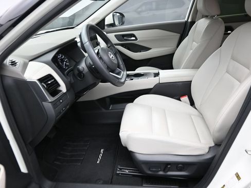 Used 2023 Nissan Rogue SL w/ SL Premium Package FWD image 20