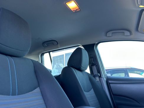 Used 2022 Nissan Leaf SV image 17