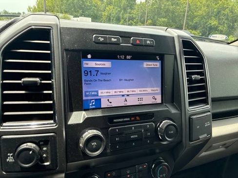 Used 2019 Ford F150 XLT w/ Equipment Group 302A Luxury AWD/4WD image 8