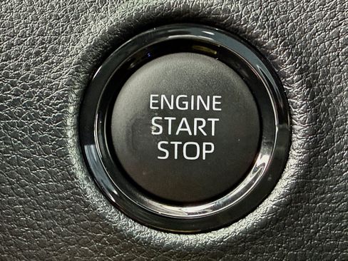 Certified 2025 Toyota Tundra SR5 AWD/4WD image 28