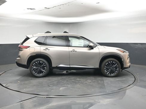 New 2026 Nissan Rogue Platinum w/ Platinum Premium Package image 6