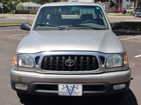 Used 2002 Toyota Tacoma 2WD Xtracab w/ SR5 Pkg w/ Chrome Pkg image 12