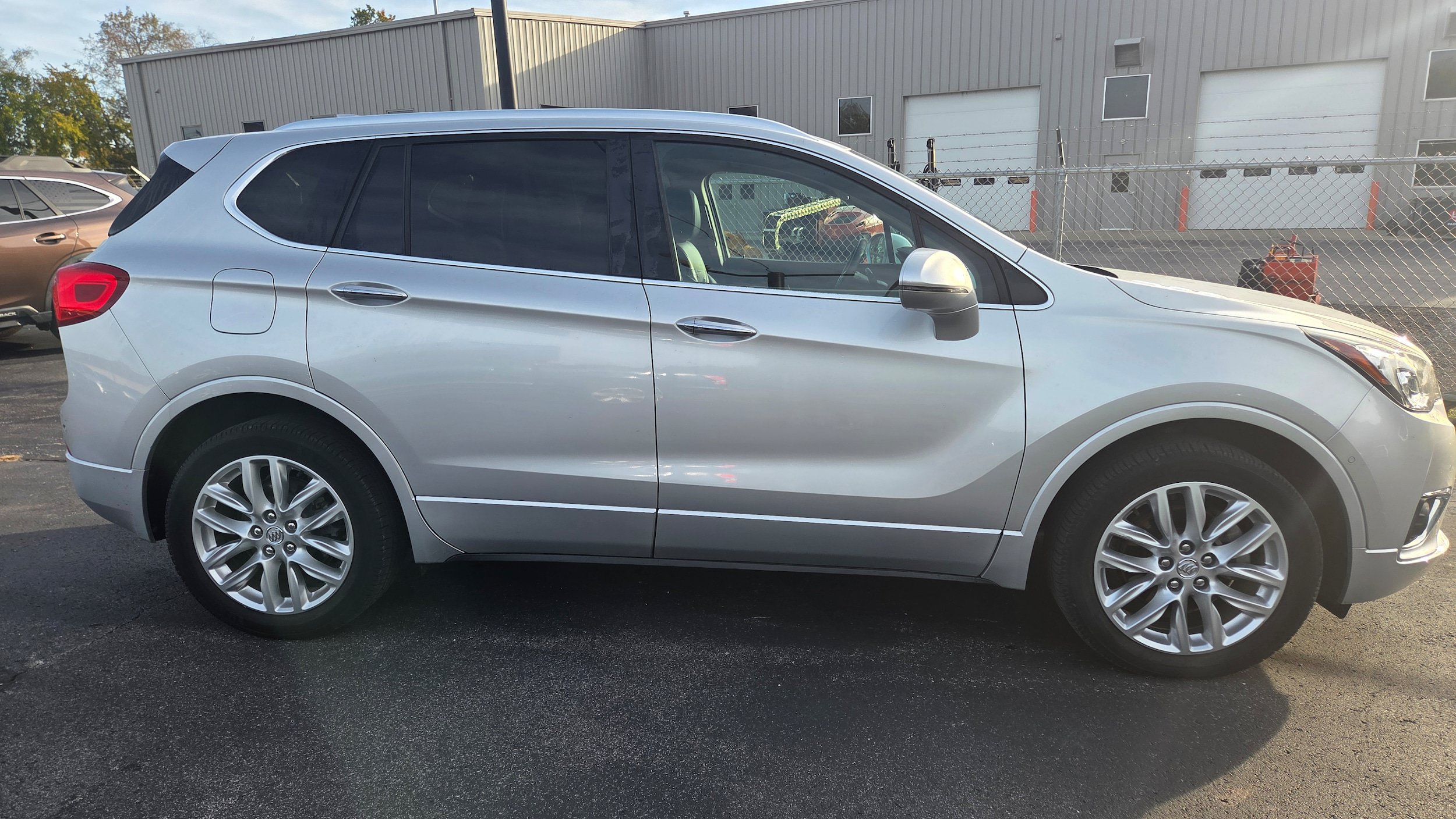 Used 2019 Buick Envision Premium AWD/4WD image 14