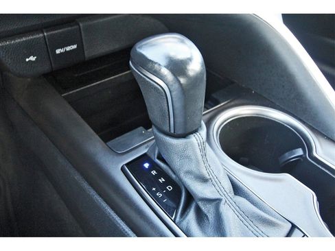 Used 2021 Toyota Camry XSE image 28